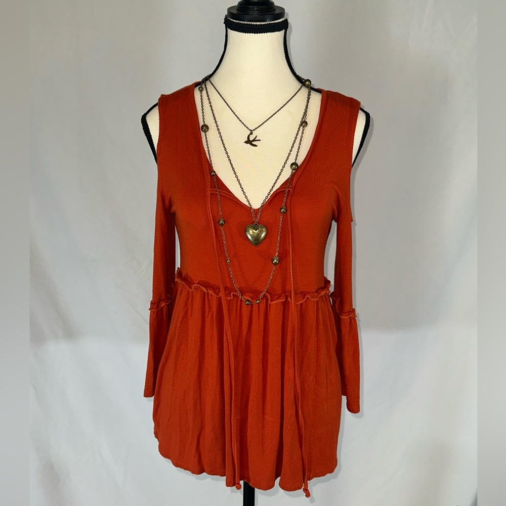 Panhandle • Cold Shoulder Rust Colored Babydoll Blouse • Size L